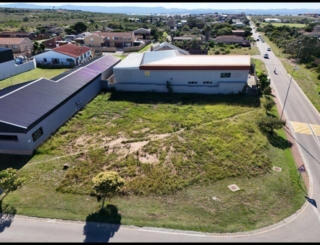 1,097M² VACANT LAND FOR SALE IN FOUNTAINS ESTATE